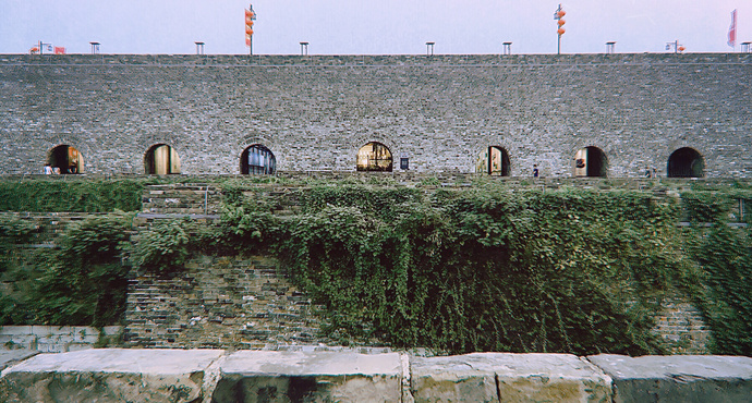 南京城墙东线景区（富贵山 - 蓝旗街段）：探寻城垣遗韵的多彩之旅